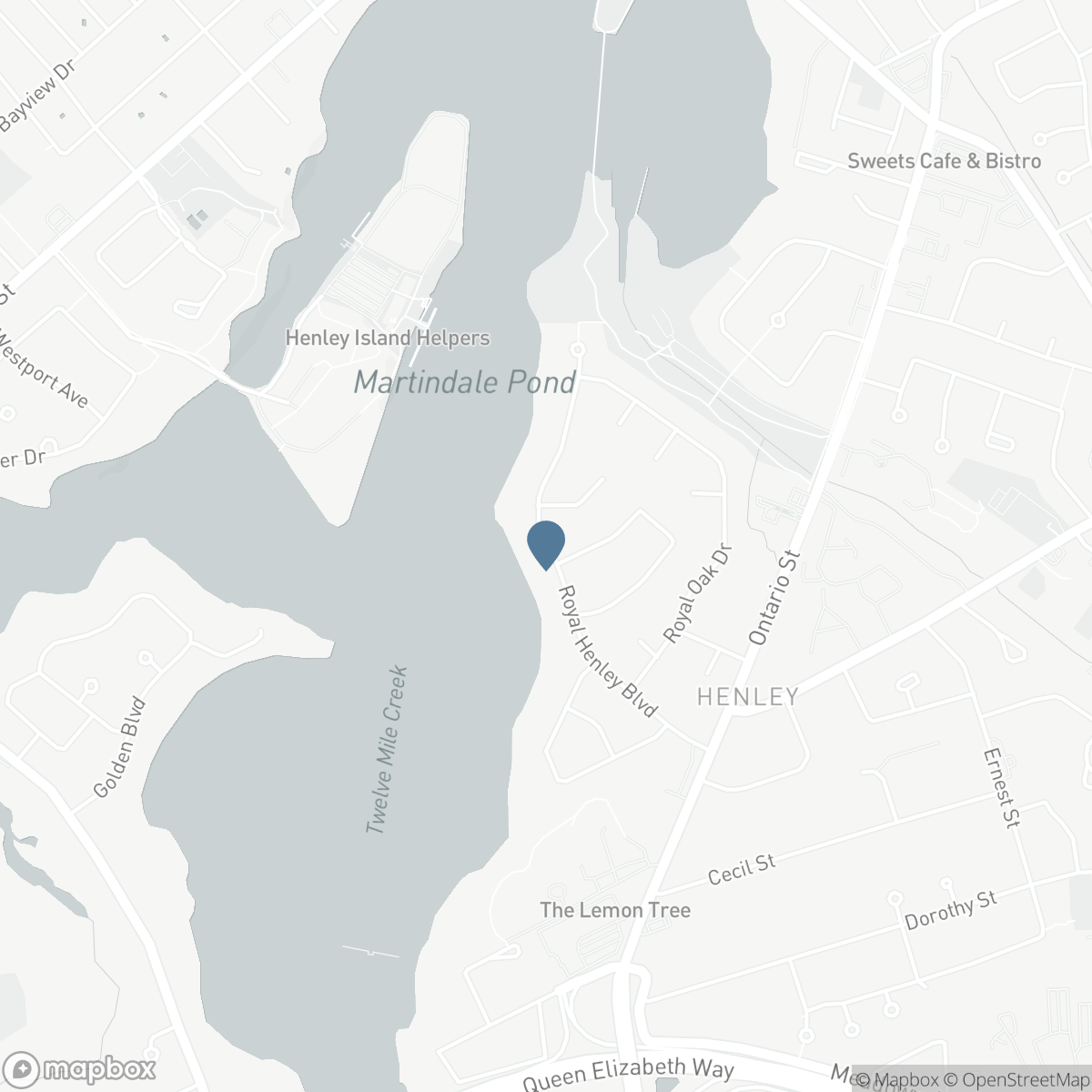 44 ROYAL HENLEY BOULEVARD, St. Catharines, Ontario L2N 4S1